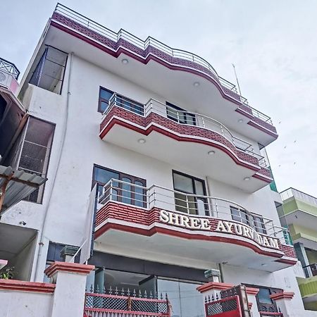 Oyo 7498 Hotel Aparajita Váránaszi Kültér fotó
